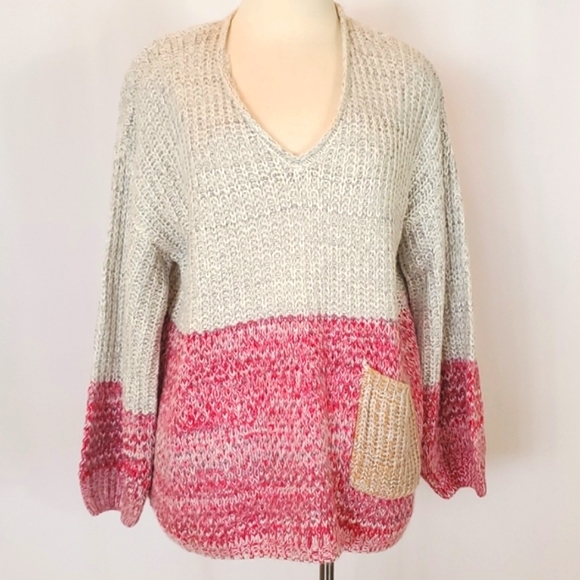 Entro Colorblock V-neck Knit Sweater - Picture 2 of 11